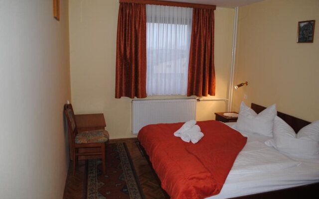 Hotel Roškar