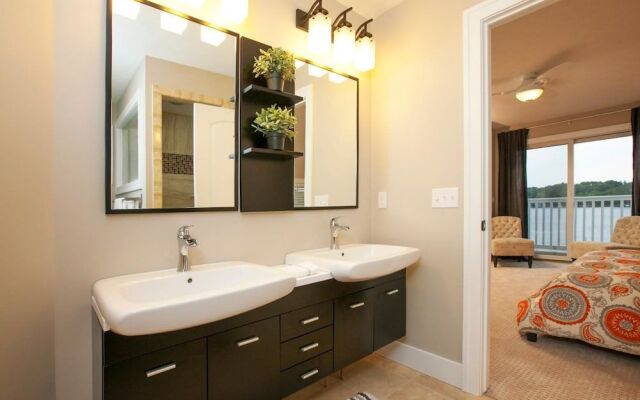 Swing Bridge Condo - Unit 10