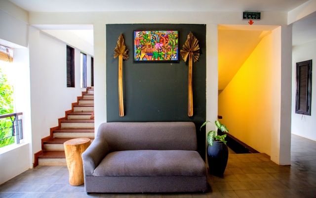 La Residence Blanc D' Angkor