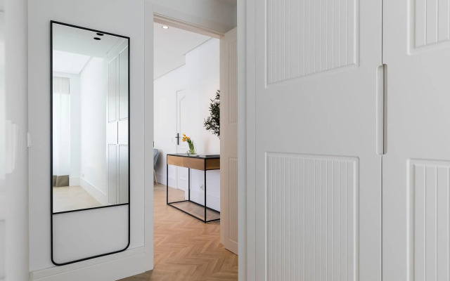 Feelathome Waldorf Suites Apartments