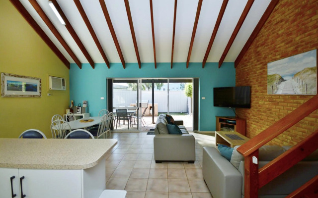 Tropical Hideaway - Kalbarri WA