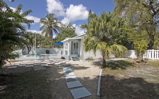 Tarpon River Getaway - New