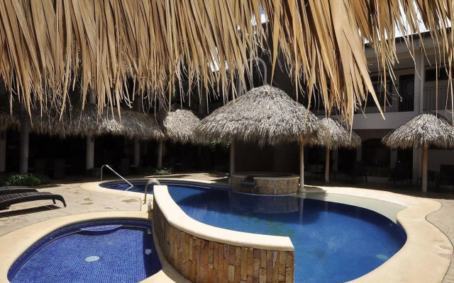 Hotel Colono Beach