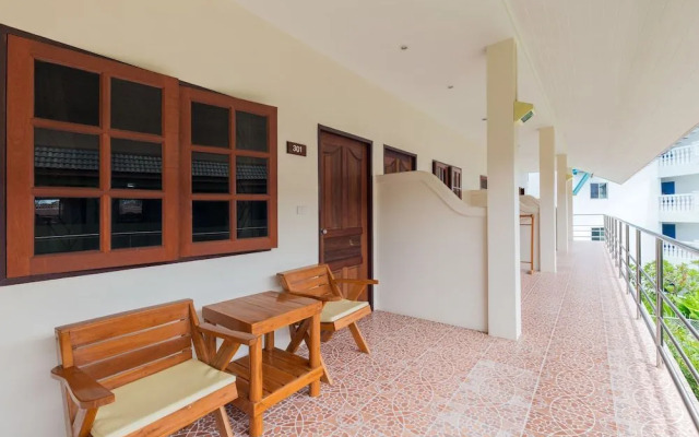Batic House By Sharaya Hotel