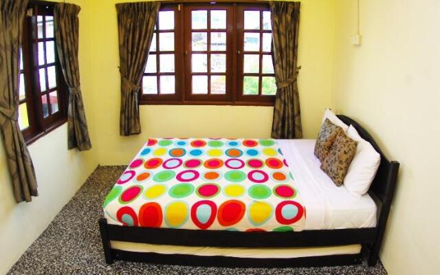 Corner Sayang Residence