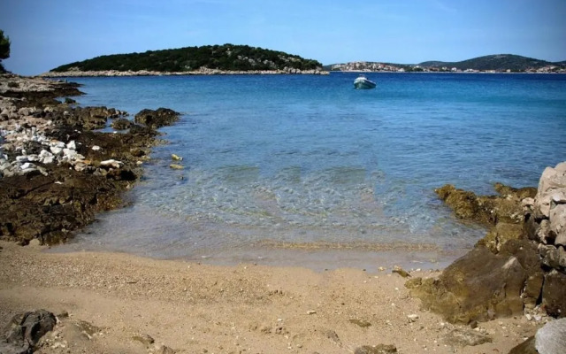 Jak - 10m From the sea - A