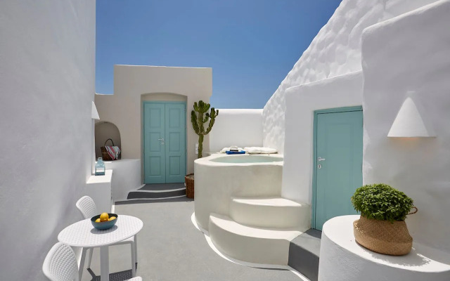 Valsamo Suites