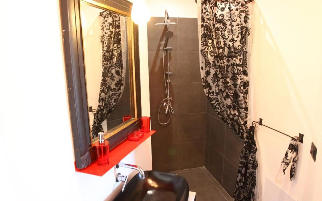 Accardi House Searooms