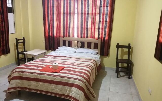 Shumak Alpamayo Hostal Huaraz