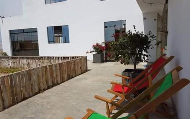 Paracas 9.5