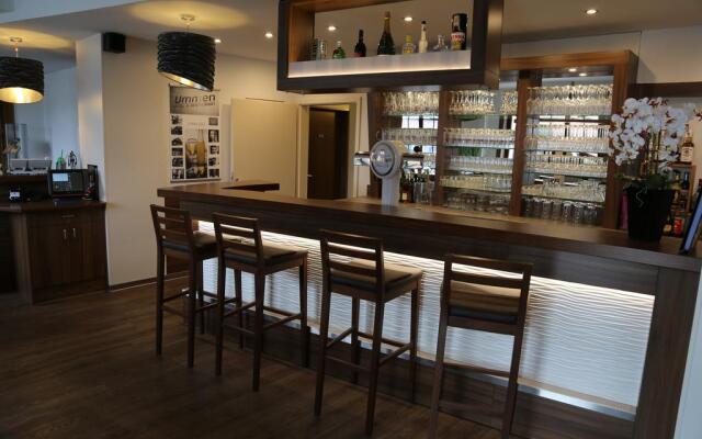 Ummen Hotel&Restaurant