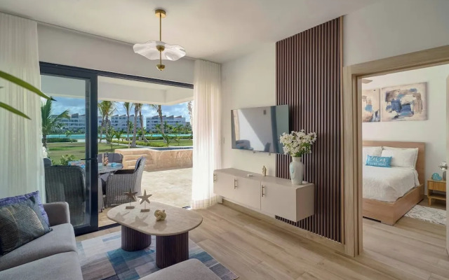 Luxury Escape Private Jacuzzi, Beach, Punta Cana Sleep 5