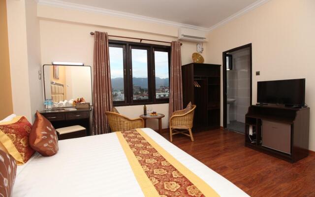 The Hotel Emperor Inle