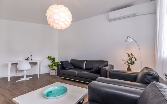 FM Deluxe 2-BDR Apartment - Apartment 66