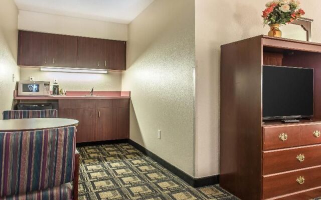 Quality Inn & Suites Mason