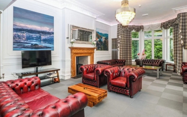 Plas Y Bryn Manor Hotel