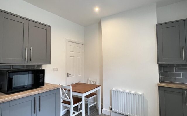 Remarkable 2 bed House in Rochester