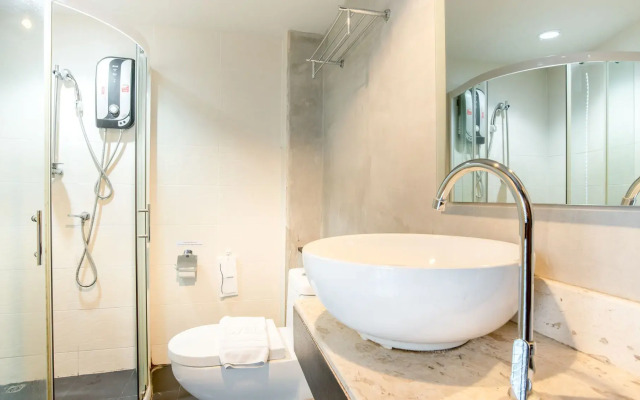 B2 Nimman Premier Hotel