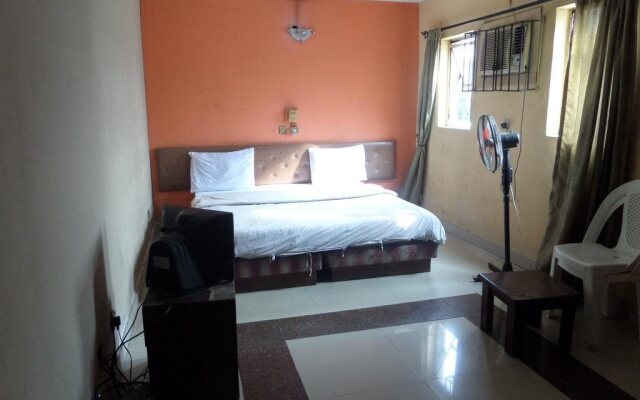 Larex International Hotel