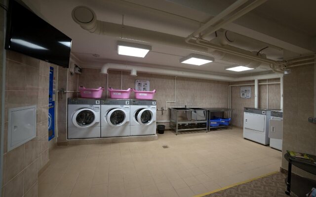 Business Tourist Hotel
