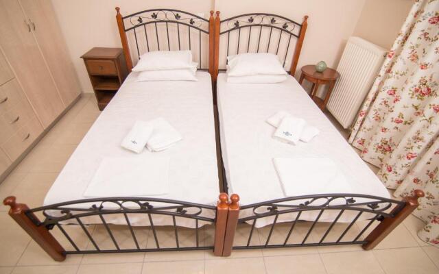 Kalamata Suites Marina