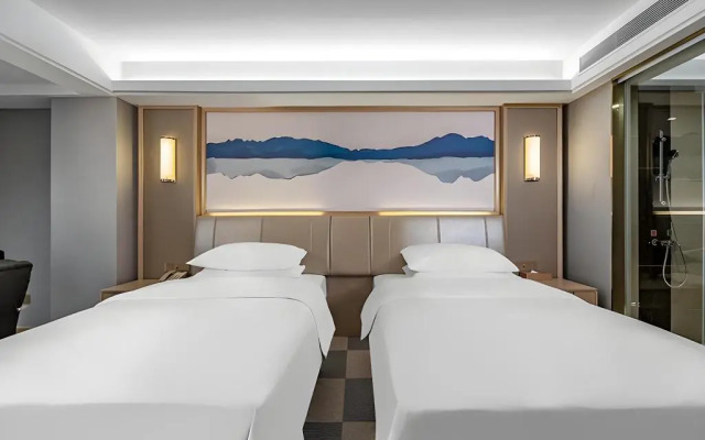 Vienna International Hotel (Shenzhen Huizhanwan Center)