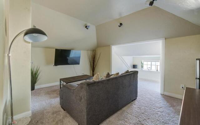 2 Bedroom Suite Near Plaza District Bricktown