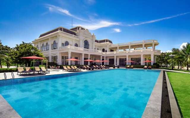 Paradise Suites Hotel