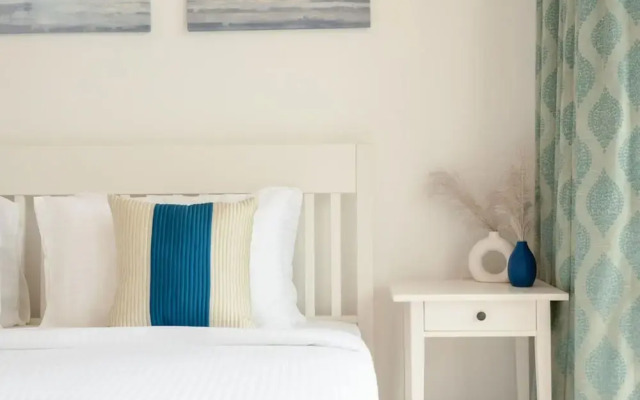 Spacious 3-br Apartment With Pool in Candolim
