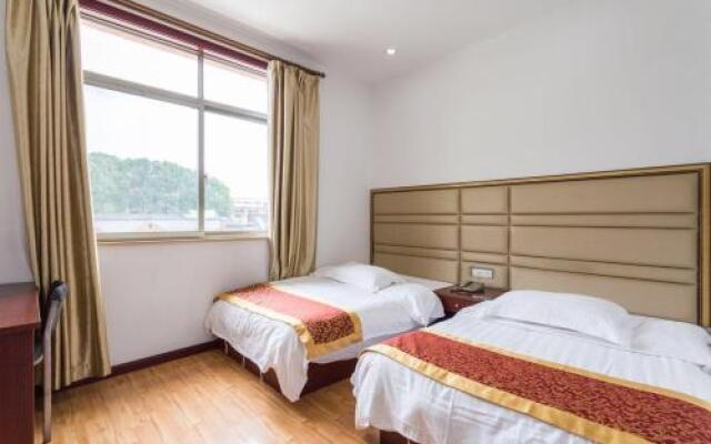 Puqing Business Hotel