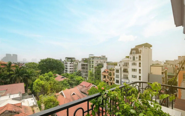 Westlake Lion Boutique Studio & Spa