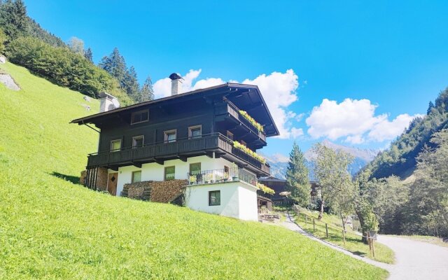 Pretty Holiday Home in Mayerhofen With Balcony