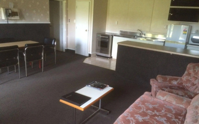 Fountain City Motor Inn