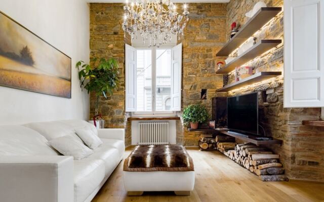 Luxury 2 Bedroom Apartment with Hot Tub - Florence City Center