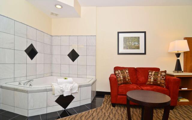 Best Western Plus Park Place Inn & Suites