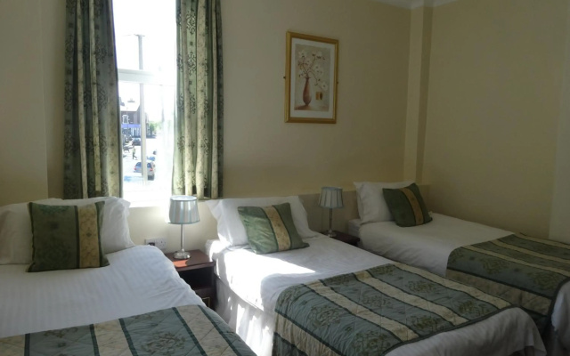 Waverley Hotel