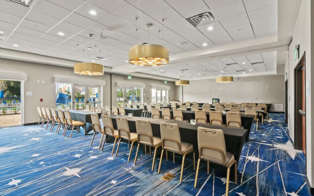 Holiday Inn Express Lake Buena Vista