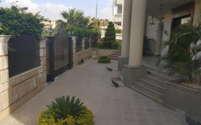 Super luxurious villa with large landscape areas
