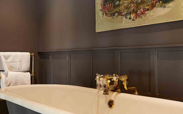 The Pig at Bridge Place