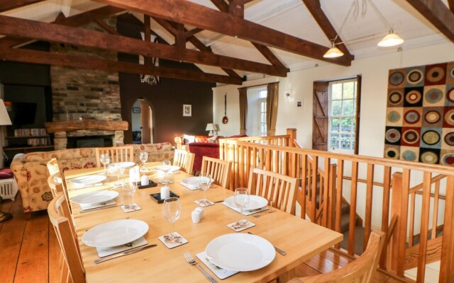 Monksmoor House