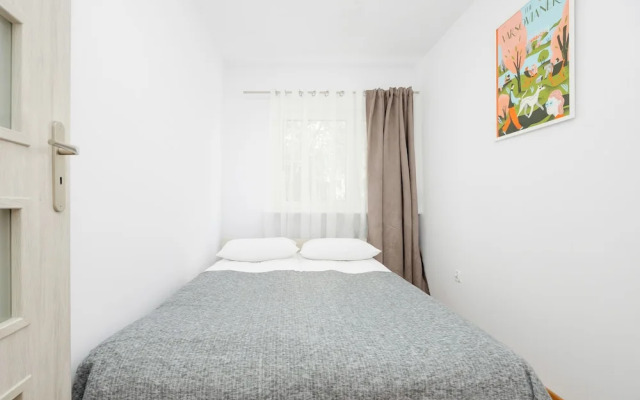 Apartment Business Center by Renters