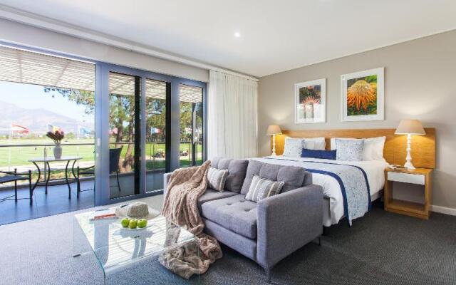 Pearl Valley Hotel by Mantis