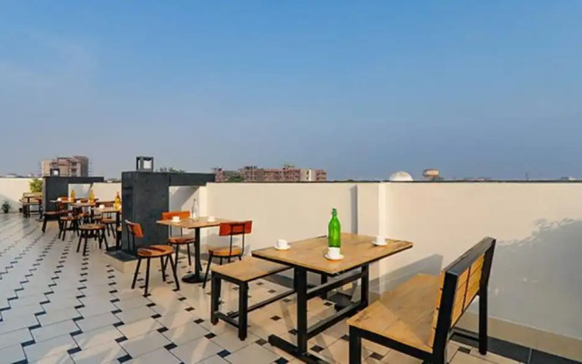 OYO 64178 Pratham Inn