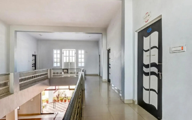 Hotel Temple View Palace by OYO Rooms