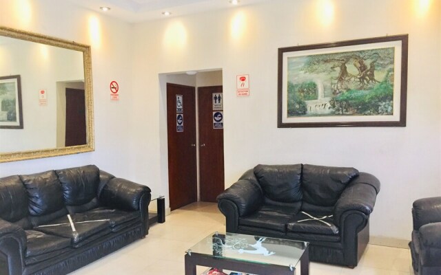 Hostal Carlos Tenaud