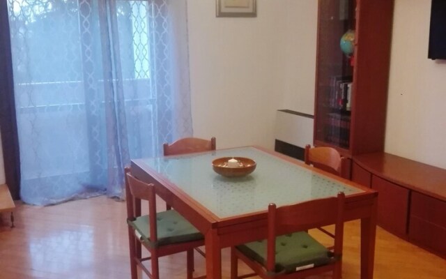 Apartment with 4 Bedrooms in Sambruson, with Furnished Balcony And Wifi - 34 Km From the Beach