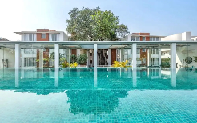 Modern Tropical 2bhk Near Beach Pool Garden