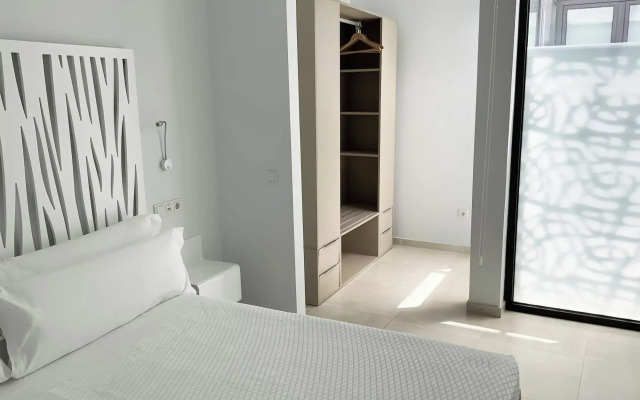 Feelathome Rivero Apartments