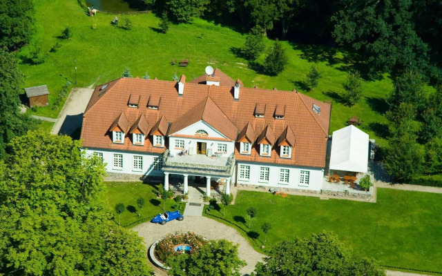 Dwór w Bychowie