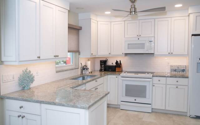 Jamaica Royale 007 - 1 Br Condo